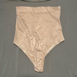 Spanx Suit Your Fancy shapewear